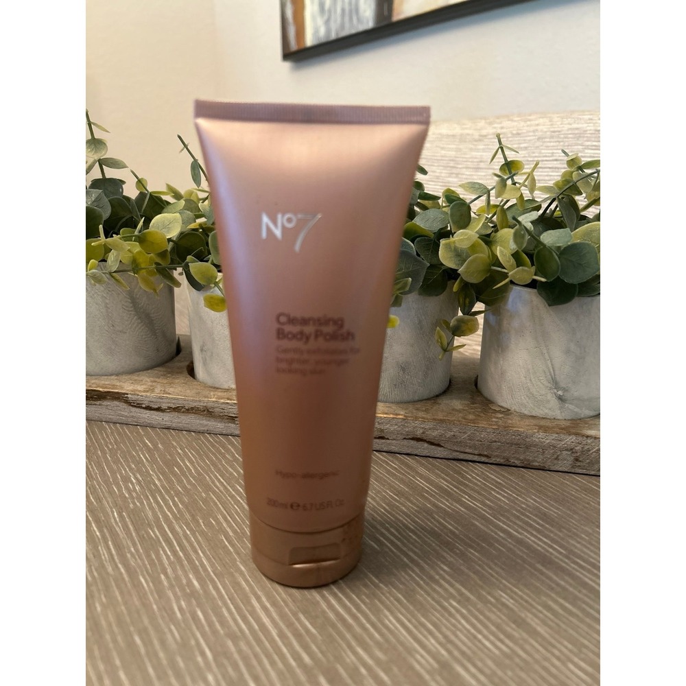 No7‎ Cleansing Body Polish, a gentle exfoliant